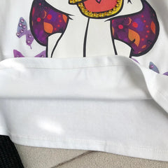 VINESU Sparkly Daisy Duck with Purple Butterflies – Black Edgy-Cute Short-Sleeve Tee