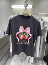 VINESU Strawberry Diamond-Embellished Heavyweight Cotton Tee