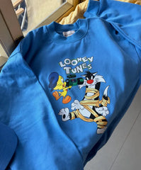 Vinesu A62 - Vintage Tweety & Sylvester Print Crewneck Sweatshirt | Loose Casual Fall/Winter Top