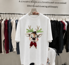 A260 - Handcrafted Beaded Reindeer Bow 220G Cotton Oversized T-Shirt