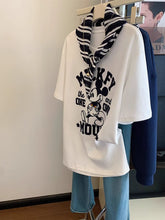 VINESU A31 - 220g Heavyweight Retro Cartoon Mouse Print White T-Shirt, with 3D Beaded Necklace