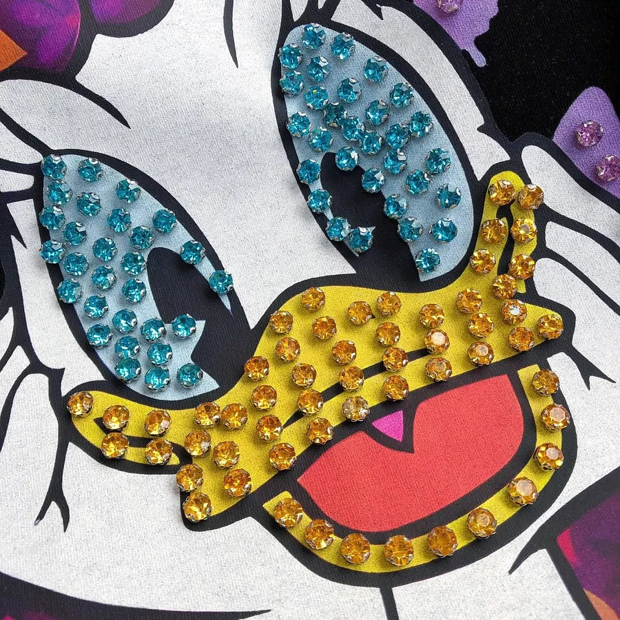 VINESU Sparkly Daisy Duck with Purple Butterflies – Black Edgy-Cute Short-Sleeve Tee