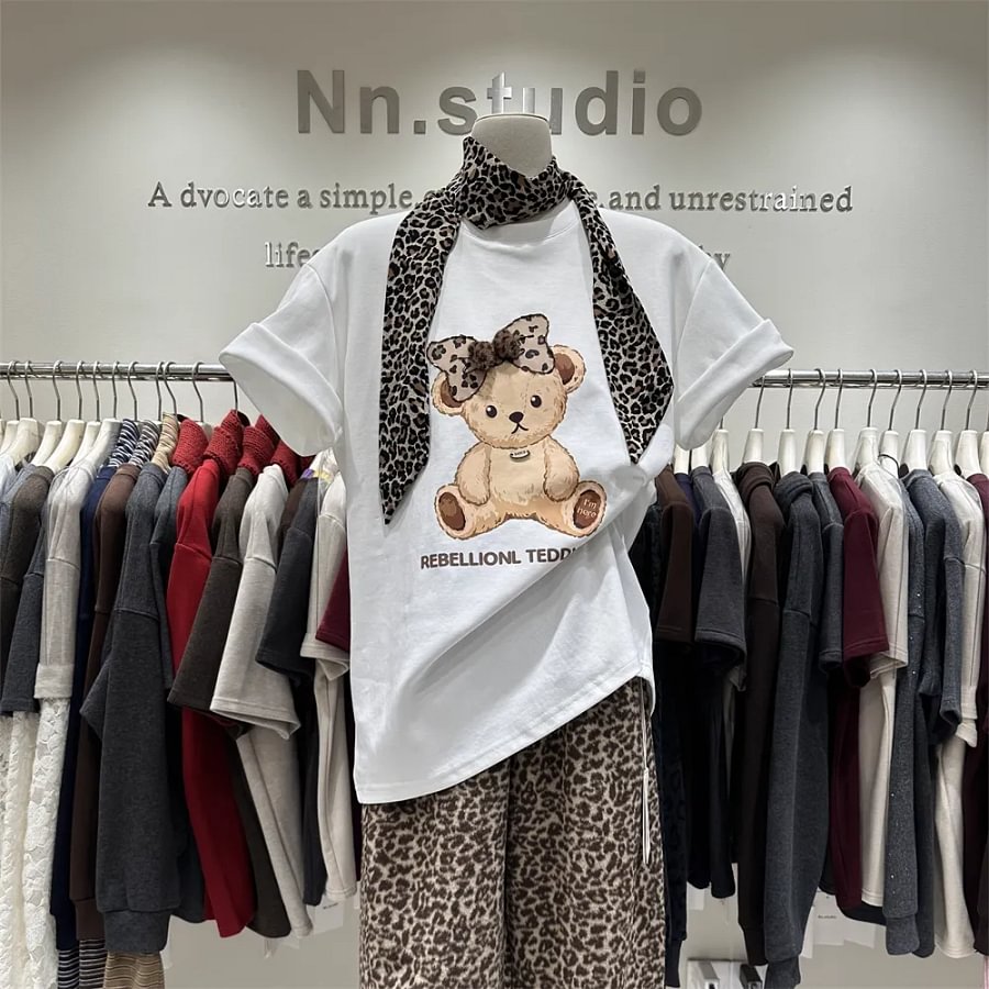 VINESU Leopard Bow Rebellion Teddy T-Shirt