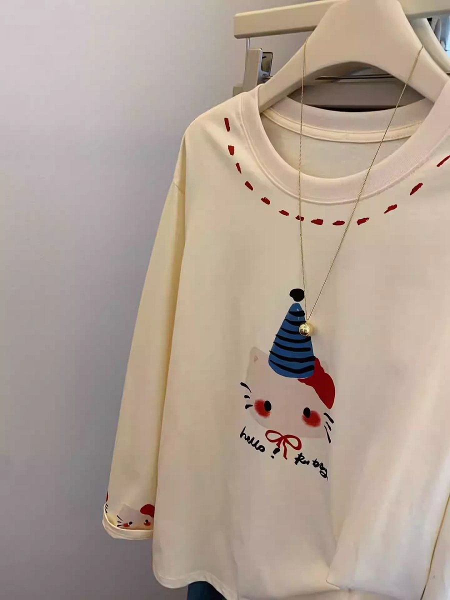 VINESU A43 Women’s Oversized Cat Graphic Long Sleeve Tee | Heart Accent Coquette Top