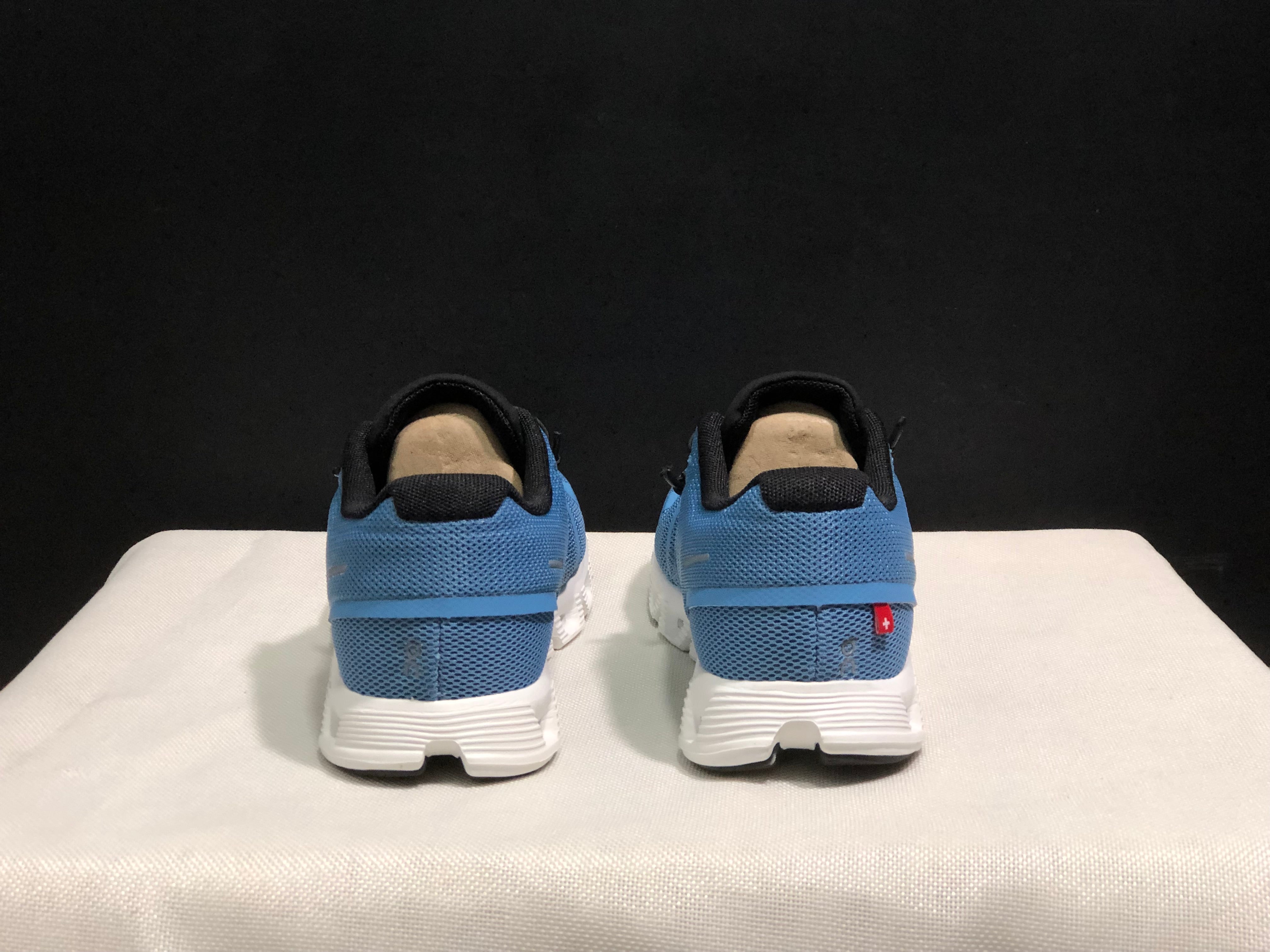 On Cloud 5 Nega Blue