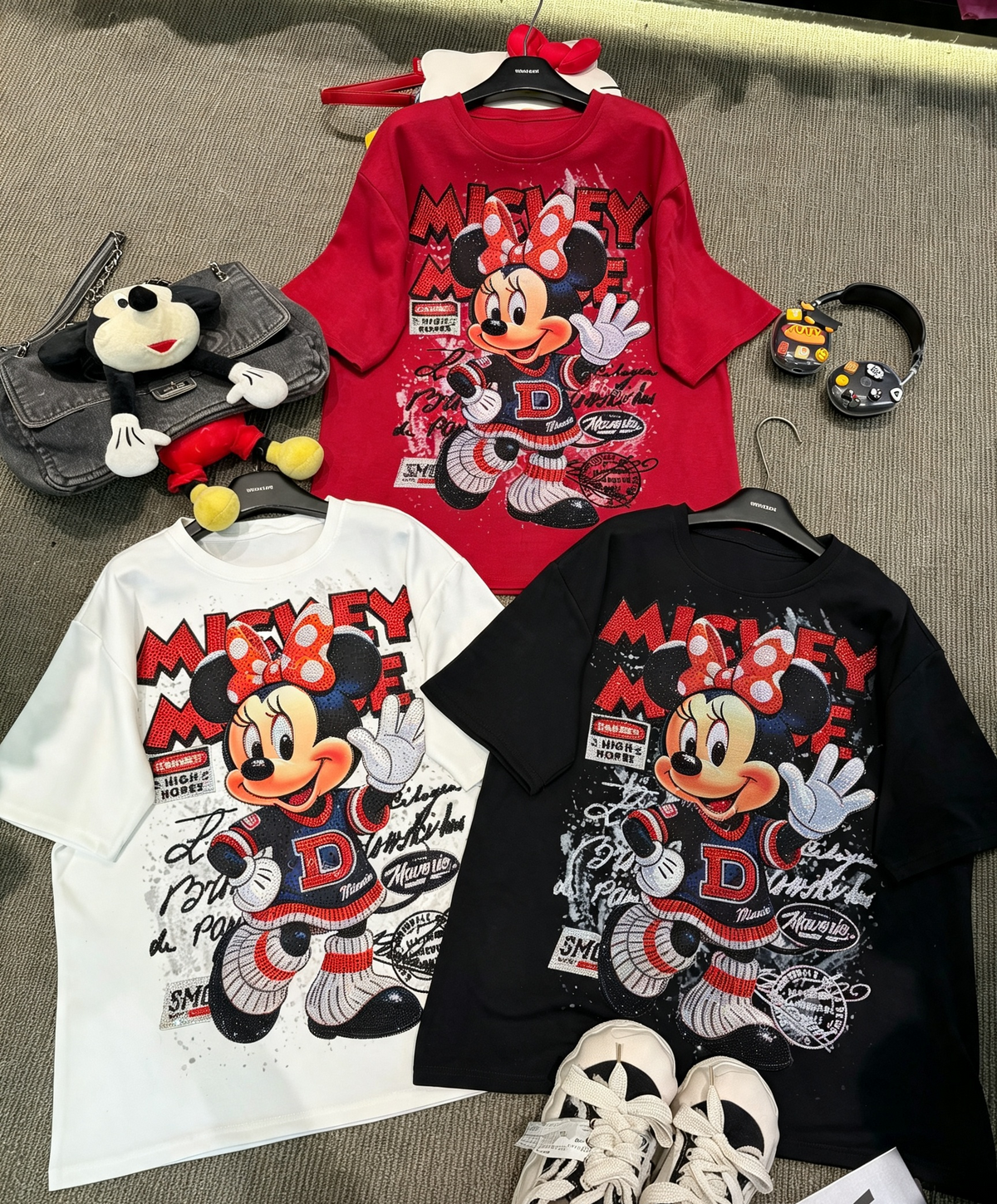 R15 - Oversized Cotton Crewneck T-Shirt with Bling Rhinestone Cute Minnie Mouse Print - Streetwear Top