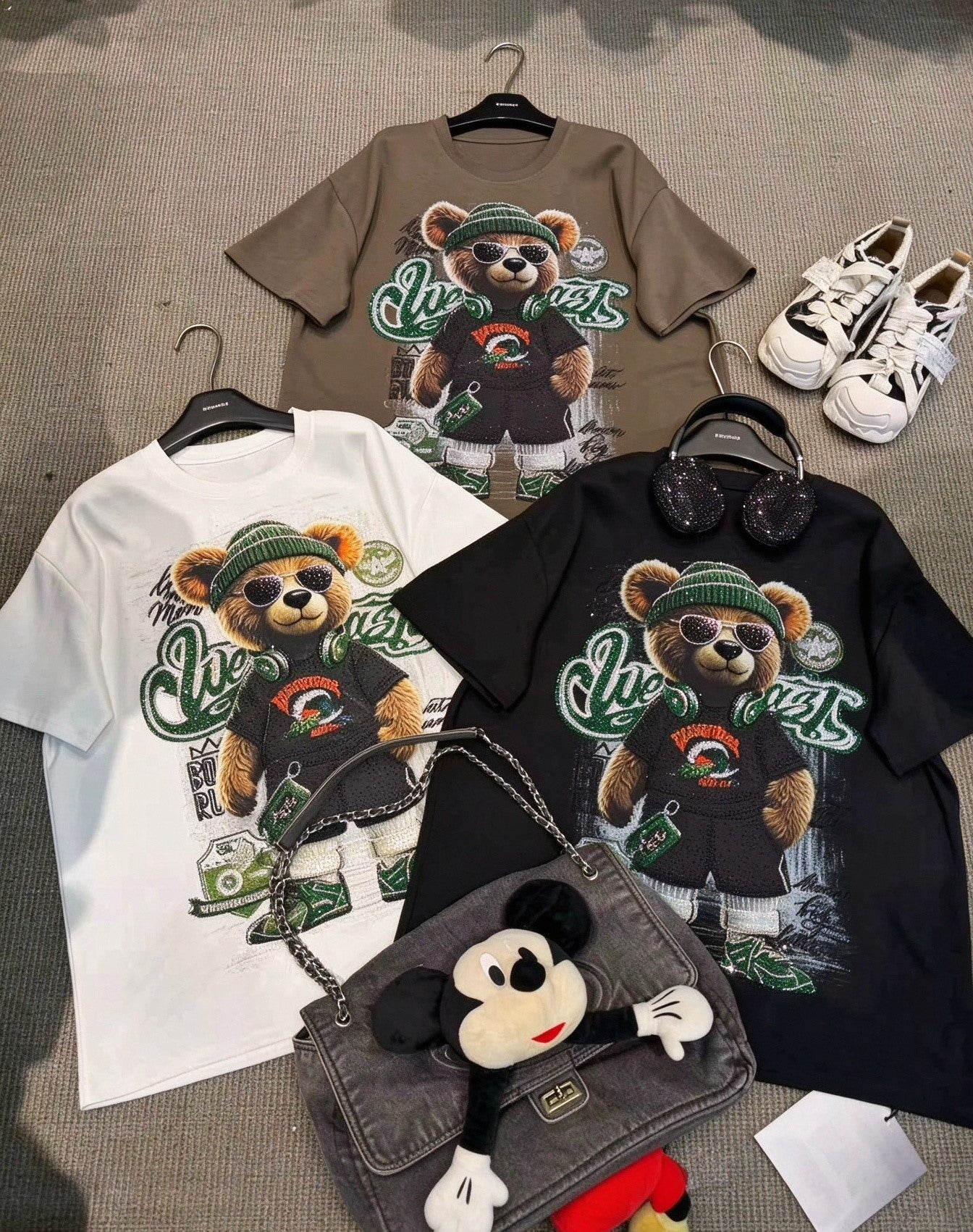 Heavy Rhinestone Teddy Bear Graphic T-Shirt – Vintage Streetwear Oversized Tee