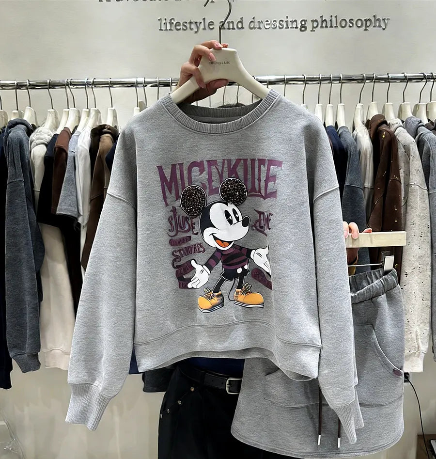 Vinesu A60 - Retro Mickey Print Contrast Crewneck | Loose 90s Aesthetic Fall/Winter Sweatshirt