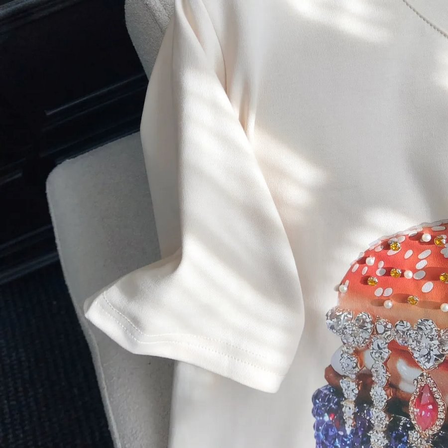 VINESU Pink Edgy-Cute Tee with Heavy Rhinestone Burger Print