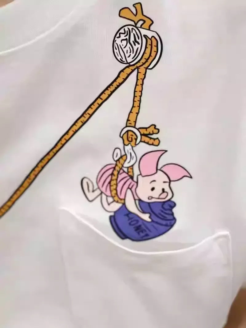 A102 - Winnie the Pooh Creative Pocket Graphic T-Shirt - 220g Heavyweight Pure Cotton Breathable Tee, Cute Cartoon Print Loose Fit Top