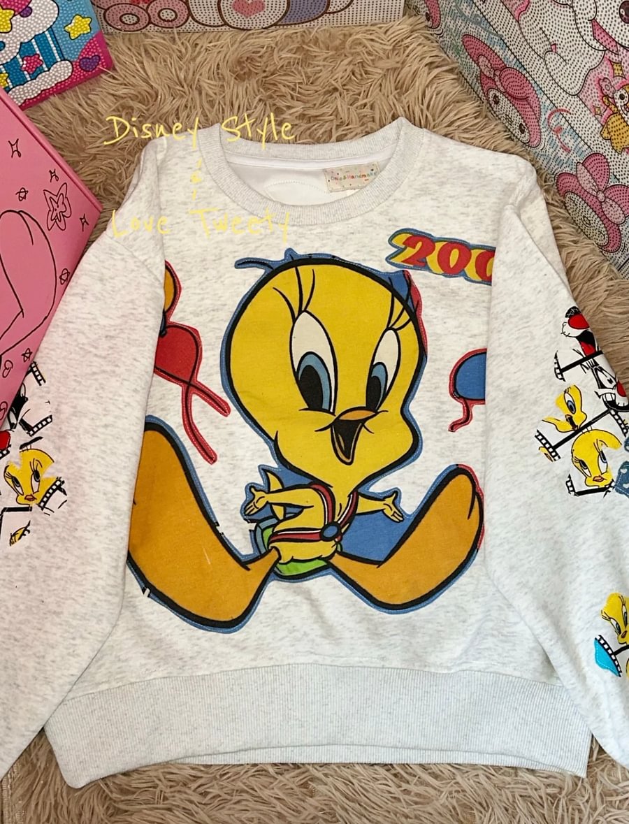 Vinesu A57 - Handmade Retro Tweety Bird Patchwork Crewneck | Oversized Heather Gray 90s Aesthetic Sweatshirt