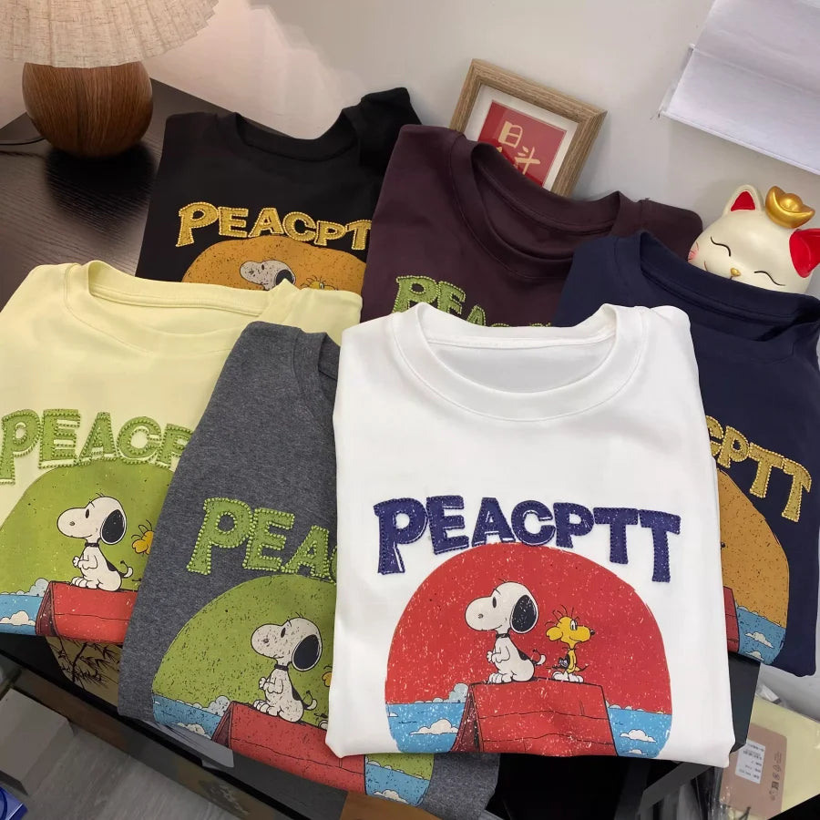 A148 - Snoopy Vintage Retro Comic Oversized Tee - Hand-Embroidered Lettering & Graphic T-Shirt