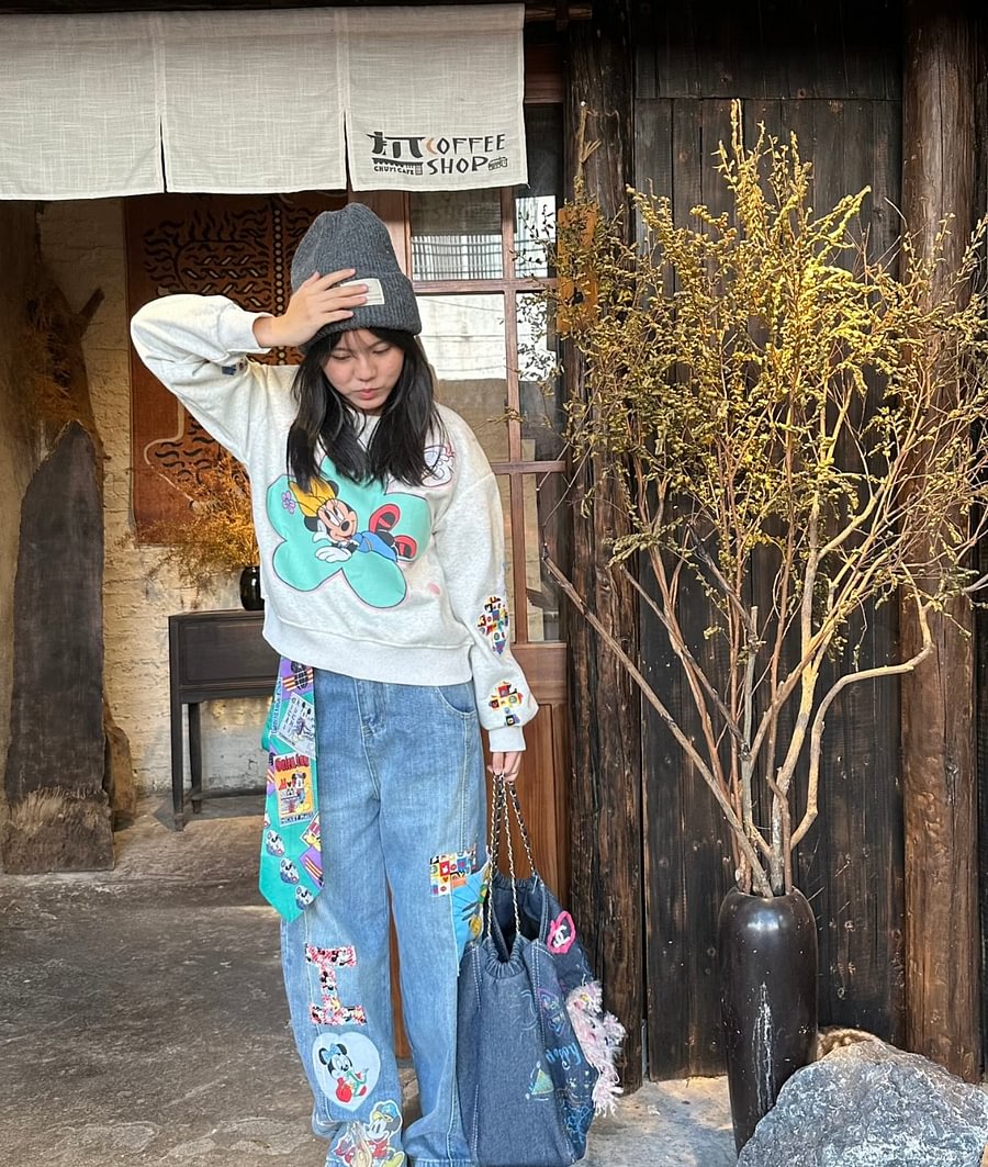 Vinesu A58 - Handmade Retro Mickey Patchwork Wide-Leg Jeans | 90s Nostalgia Custom Denim (No Belt Included)