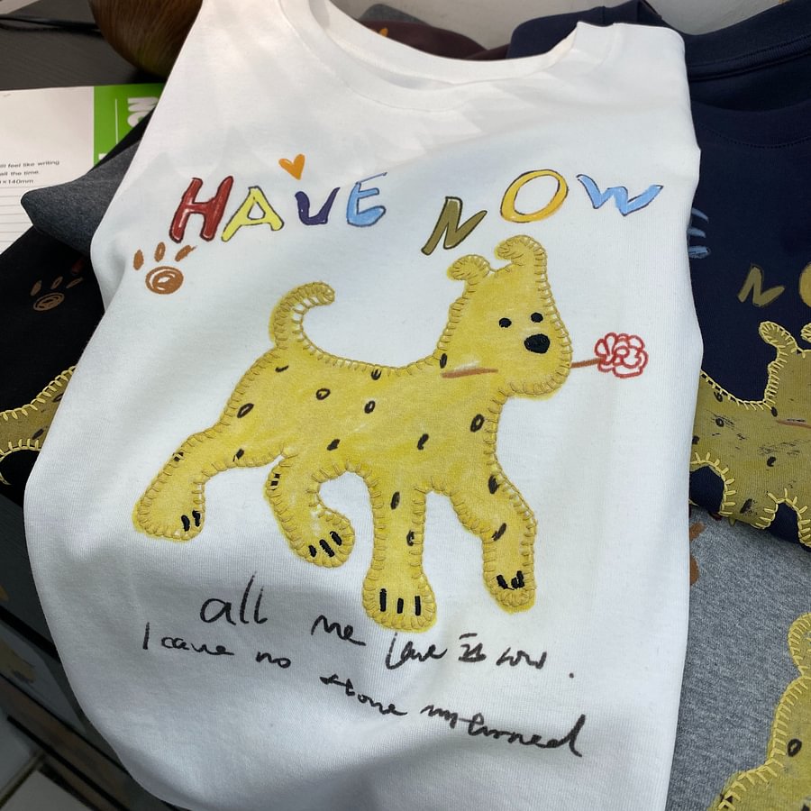 A186 - Doodle Puppy Graphic Tee - Hand-Embroidered Artistic Detail - 220g Premium Heavyweight Cotton