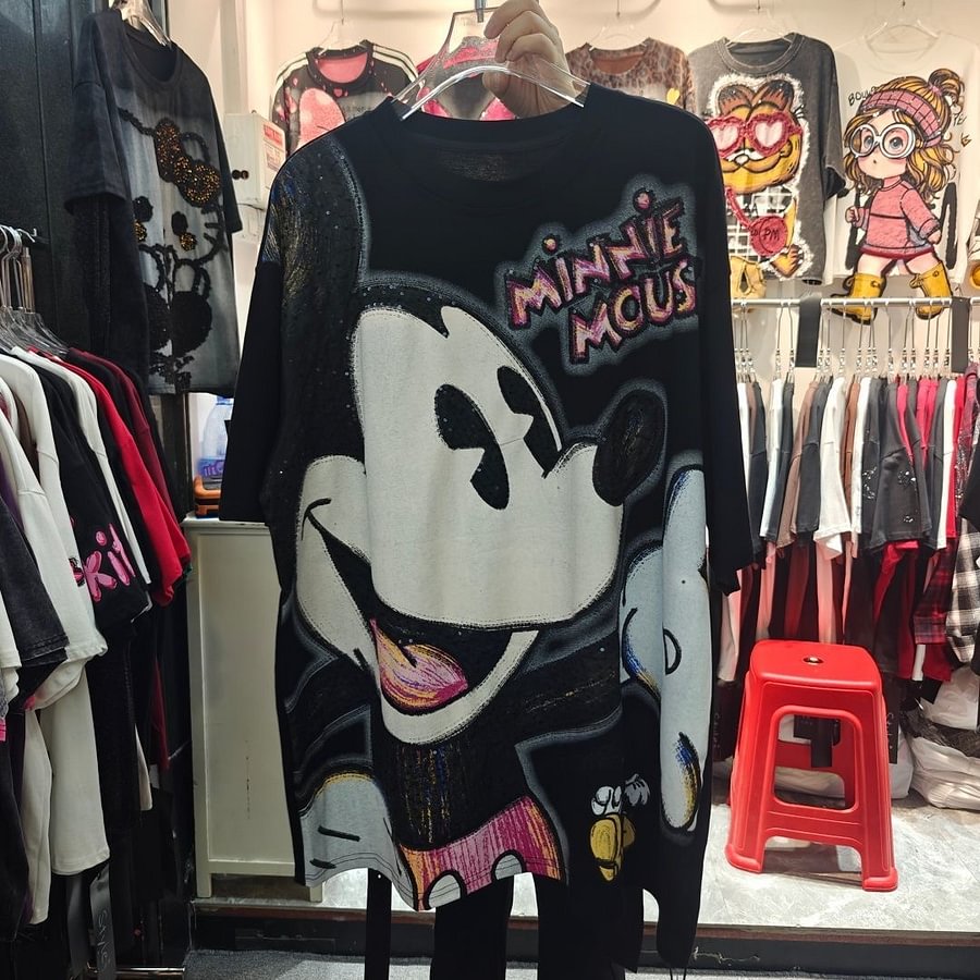 A130 - Minnie Mouse Oversized Graphic T-Shirt - Sequined Streetwear 300g Cotton Tee