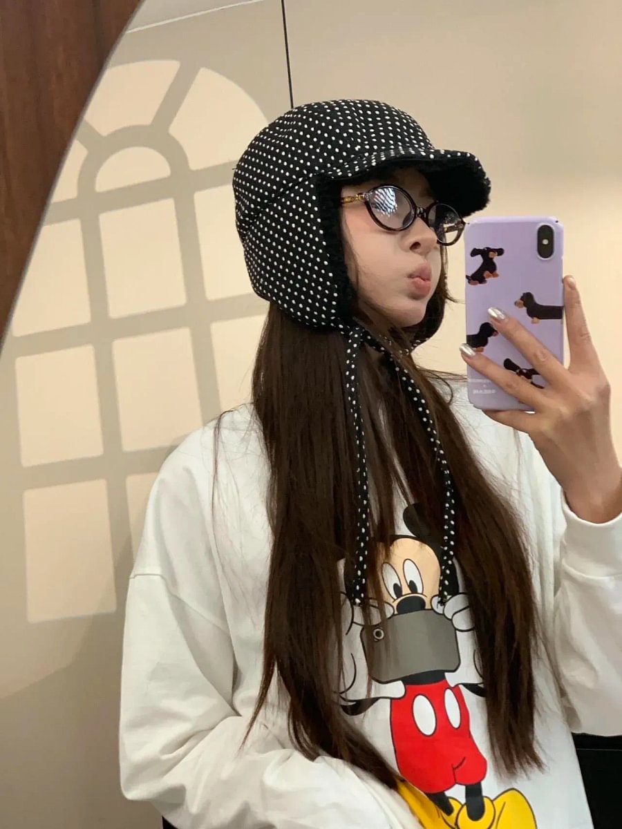 Vinesu A56 - Premium 100% Cotton Long Sleeve Graphic Tee - Cute Cartoon Mouse Print - Loose Fit Spring/Autumn Couple T-shirt in White