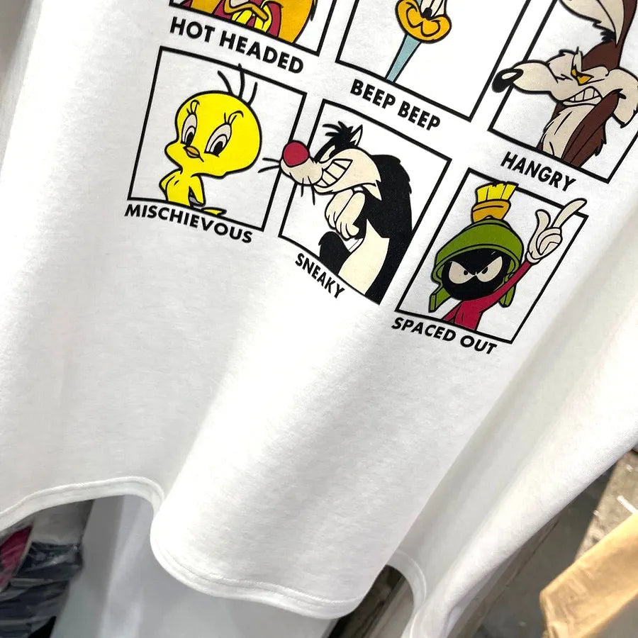 VINESU A23 - Looney Tunes Characters Oversized Graphic Tee