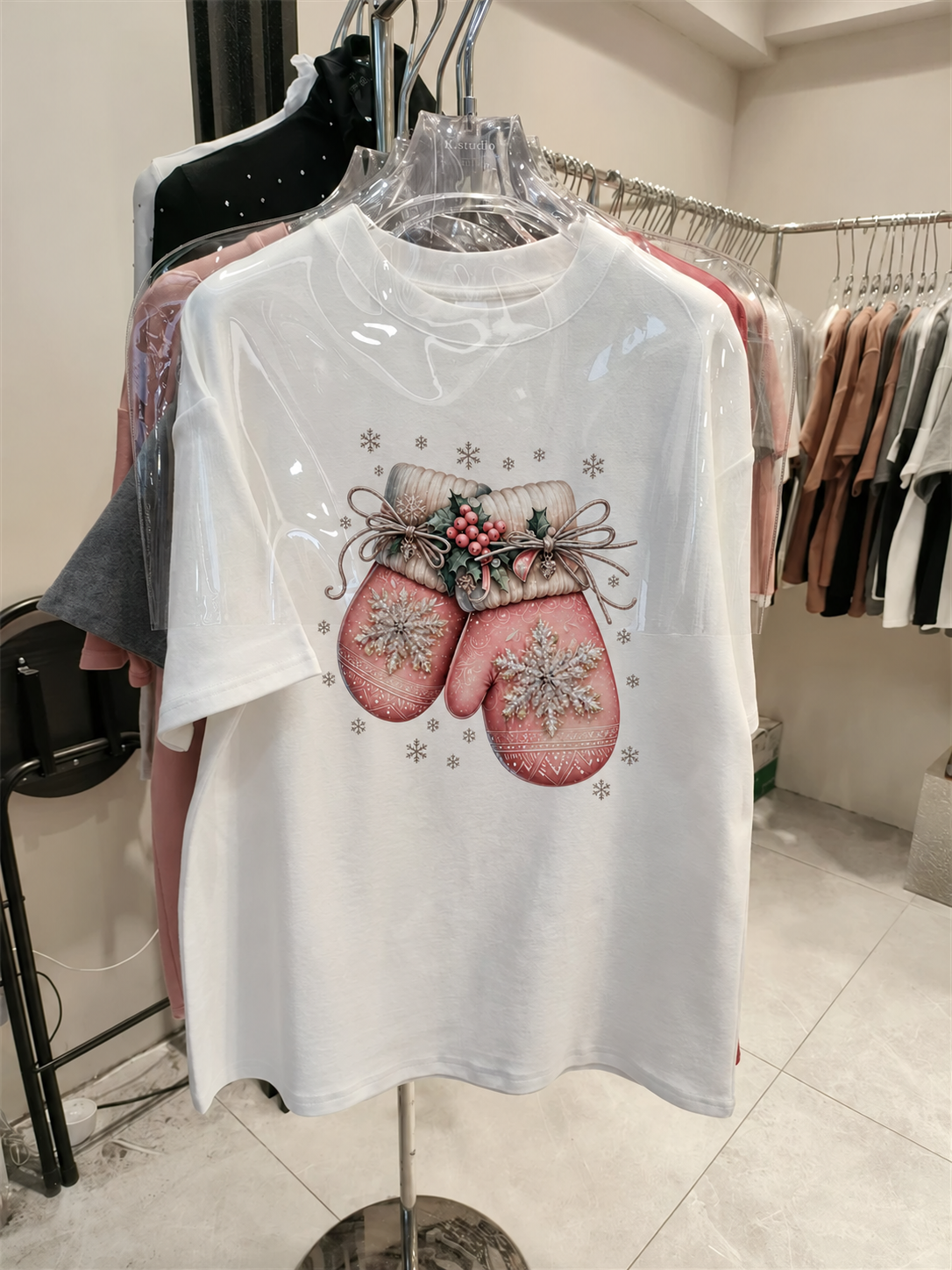 Christmas Mittens Graphic T-Shirt | 3D Bow & Beaded Details