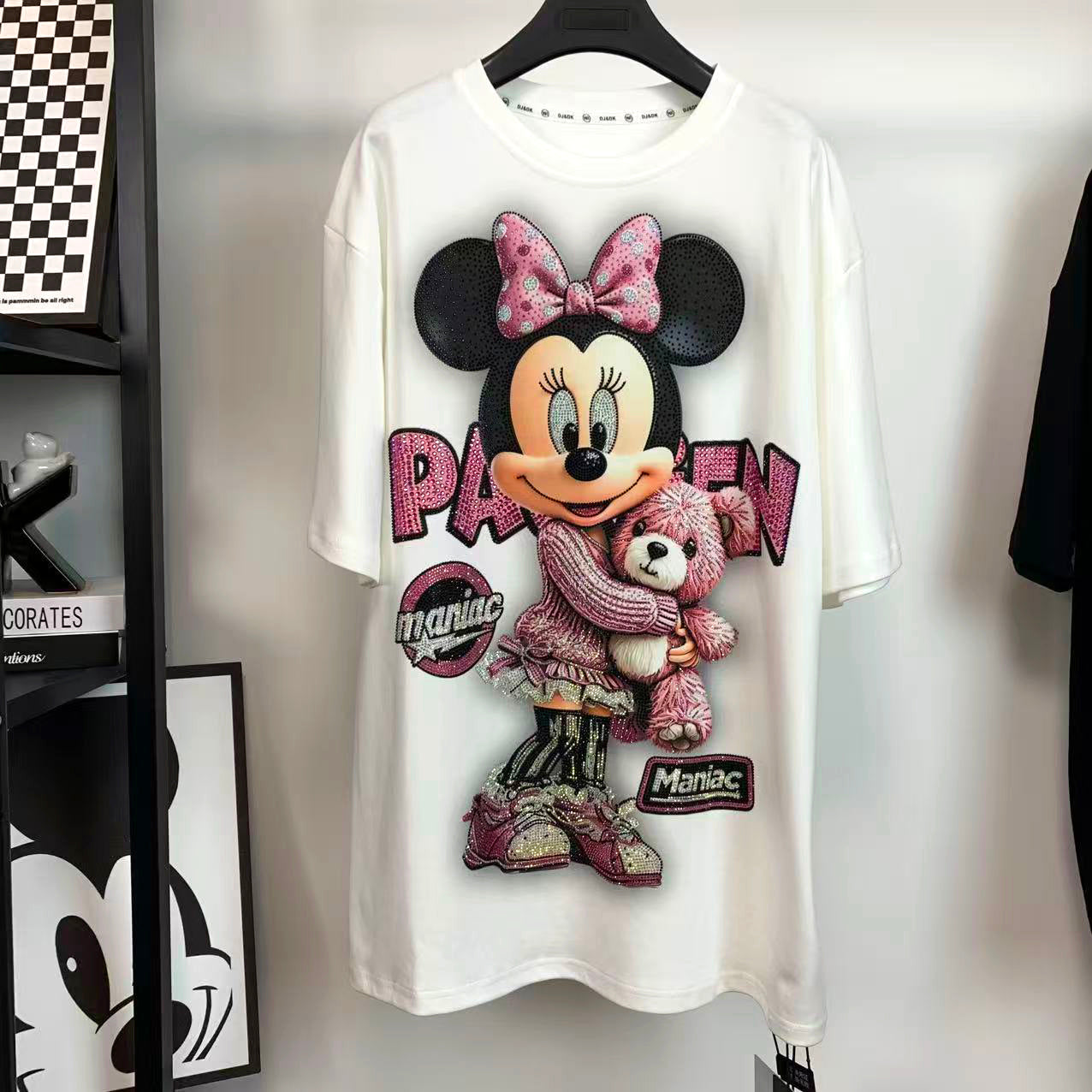 R7 - Sparkling Rhinestone Minnie Mouse Graphic Tee - 100% Pure Cotton Streetwear Oversized T-Shirt