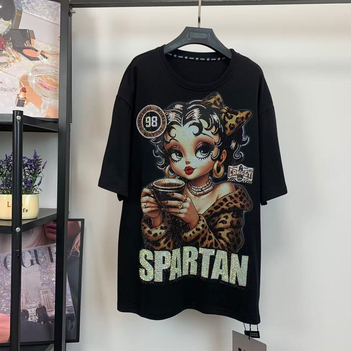 R4 - Rhinestone Betty Girl Oversized Graphic T-Shirt – Sparkling Vintage Cartoon Streetwear Tee