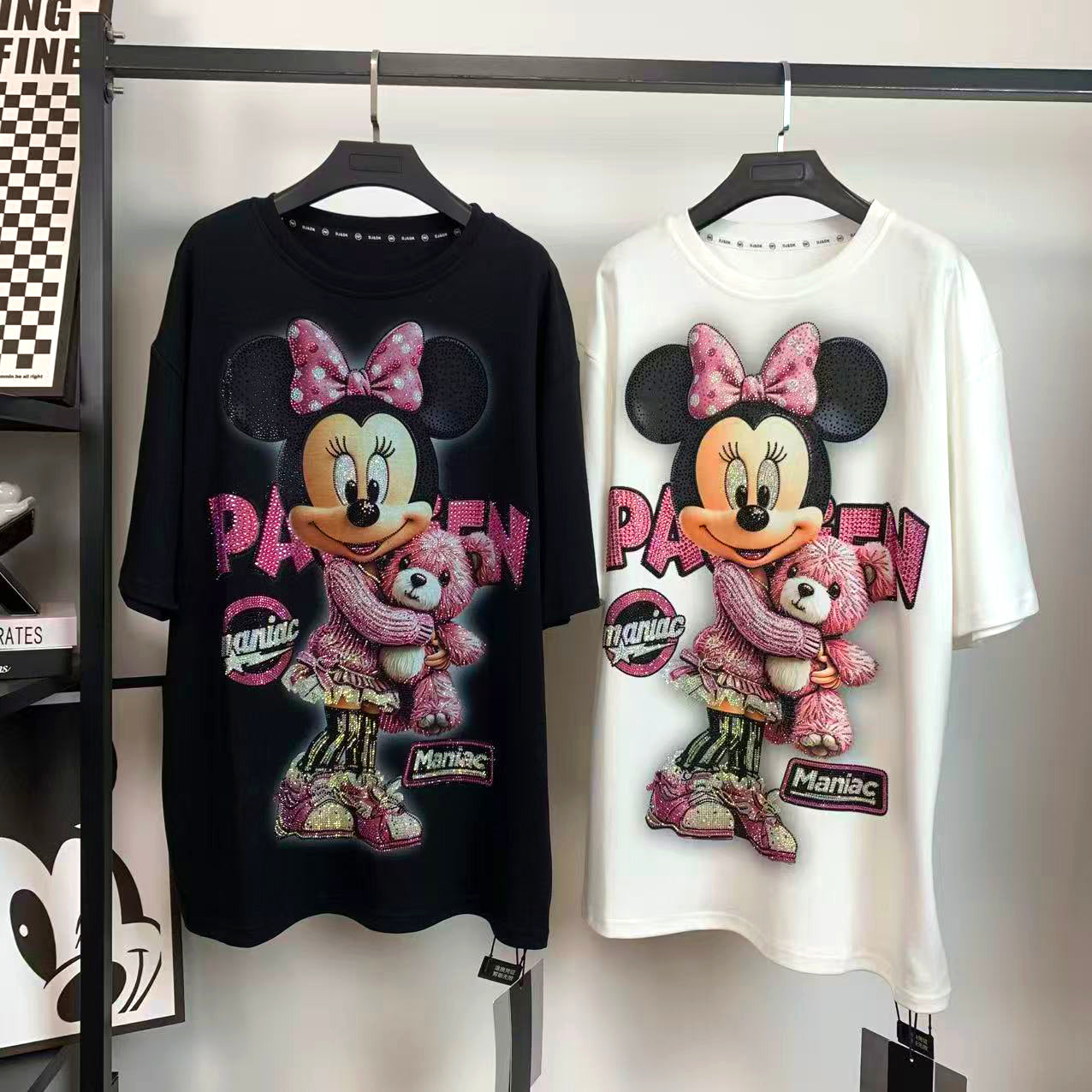 R7 - Sparkling Rhinestone Minnie Mouse Graphic Tee - 100% Pure Cotton Streetwear Oversized T-Shirt
