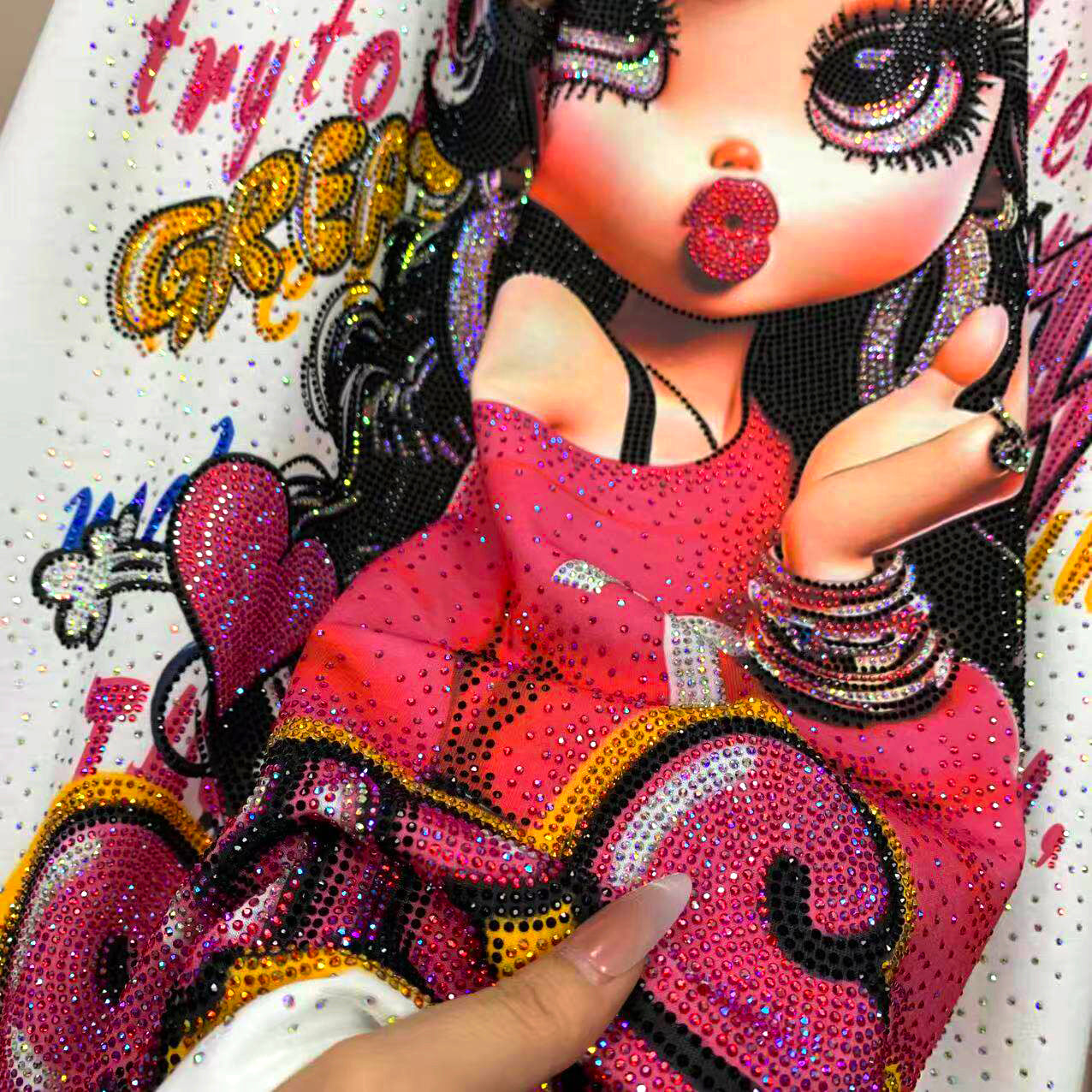 A257 -Betty Girl Rhinestone Oversized T-Shirt – Y2K Cartoon Graphic Tee Sparkle Streetwear Top Women 320G Cotton
