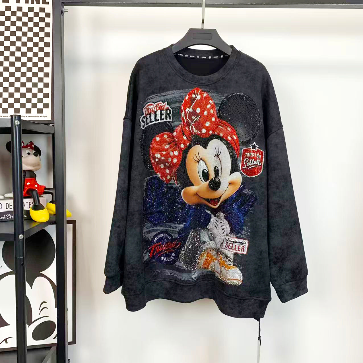 R19 - Vintage Streetwear Chibi Minnie Mouse Sweatshirt - Heavy Pure Cotton Bling Rhinestone Oversized Pullover