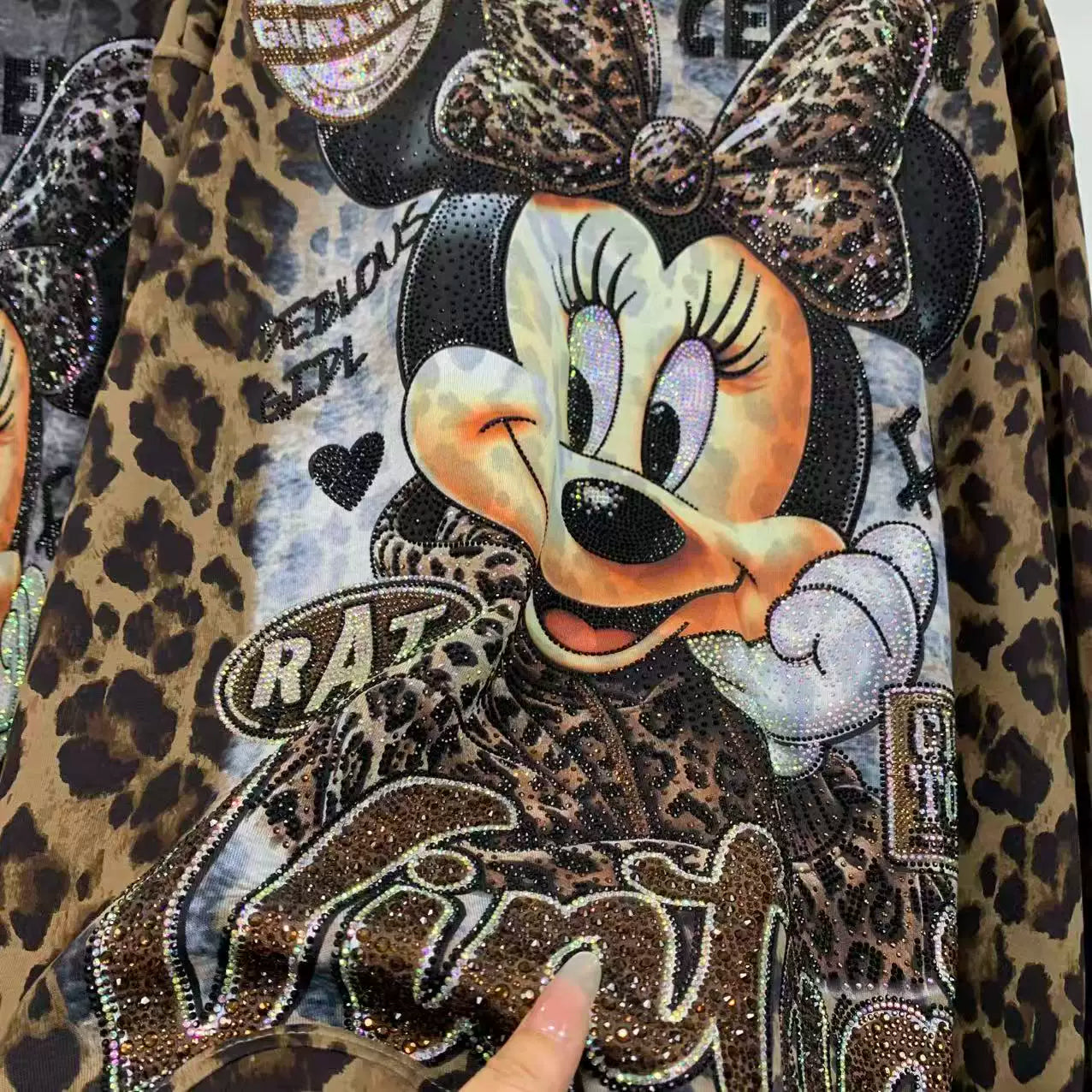 R11 - Pure Cotton Leopard Print Sweatshirt - Luxury Hot-Fix Rhinestone Minnie Mouse Graphic Crewneck Pullover