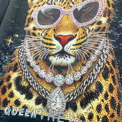 R8 - Oversized Cotton Crewneck T-Shirt with Bling Rhinestone Leopard Print - Wild Streetwear Top