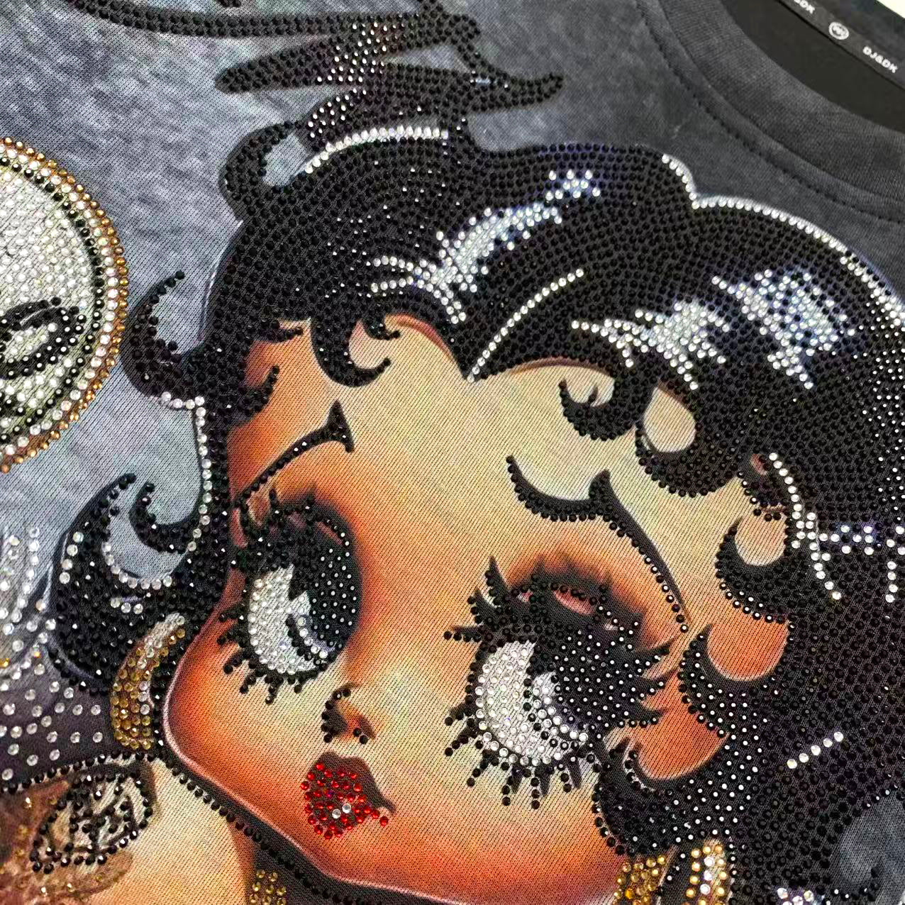 R18 - Rhinestone Betty Graphic Oversized Sweatshirt – Sparkling Vintage Cartoon Style