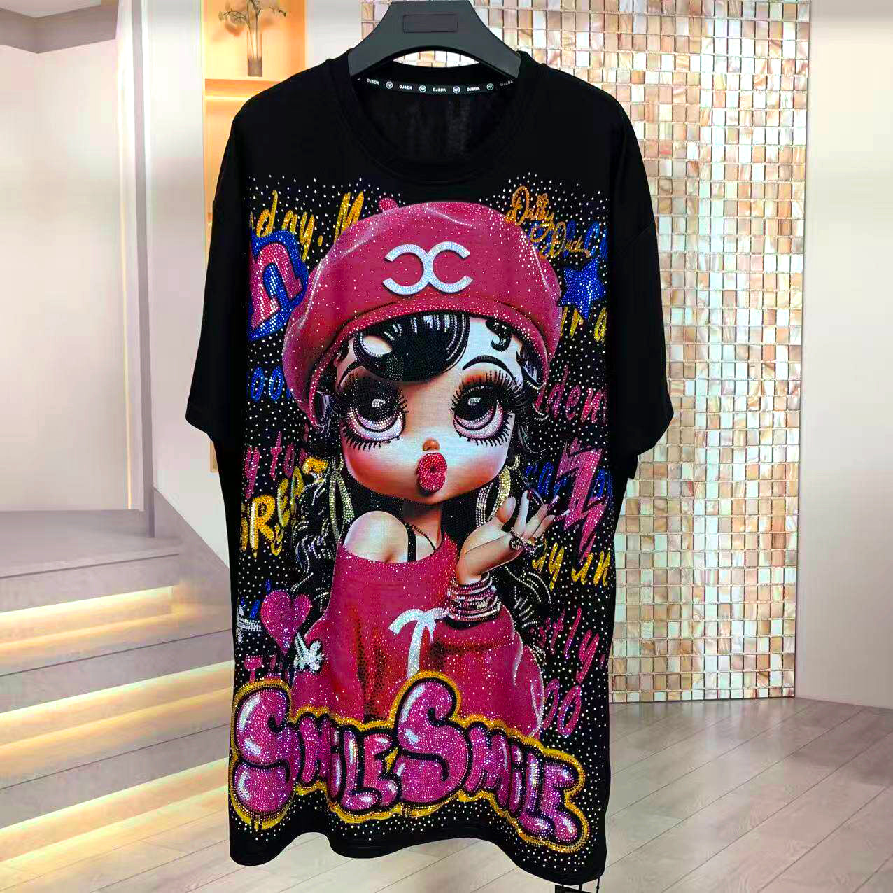 A257 -Betty Girl Rhinestone Oversized T-Shirt – Y2K Cartoon Graphic Tee Sparkle Streetwear Top Women 320G Cotton