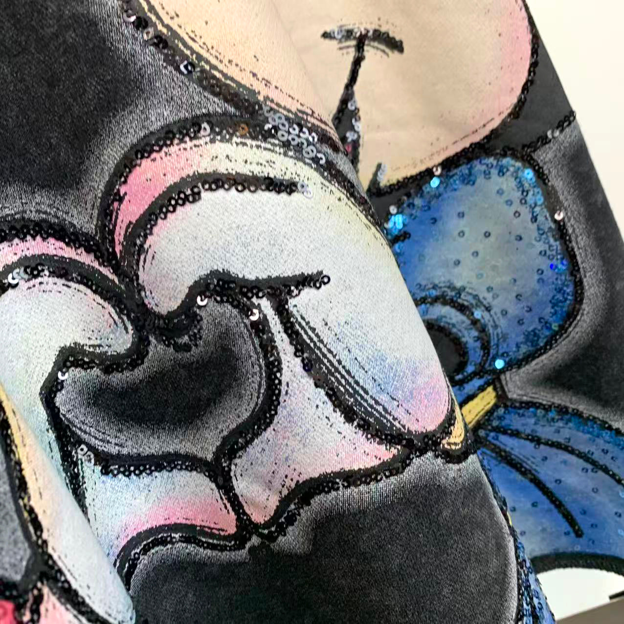 R10 - Pure Cotton Crewneck Sweatshirt - Luxury Sequin Embroidered Mickey & Minnie Graphic Pullover