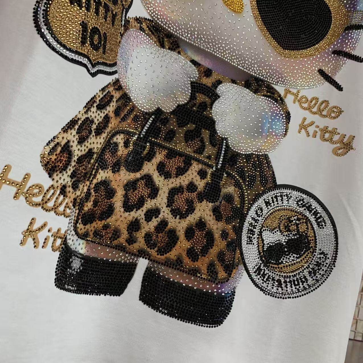 A227 - Hello Kitty "Ice Out" Heavy Boxy Tee - 320g Luxury Heavyweight Breathable Cotton - Premium Rhinestone Bling Streetwear Graphic Tee