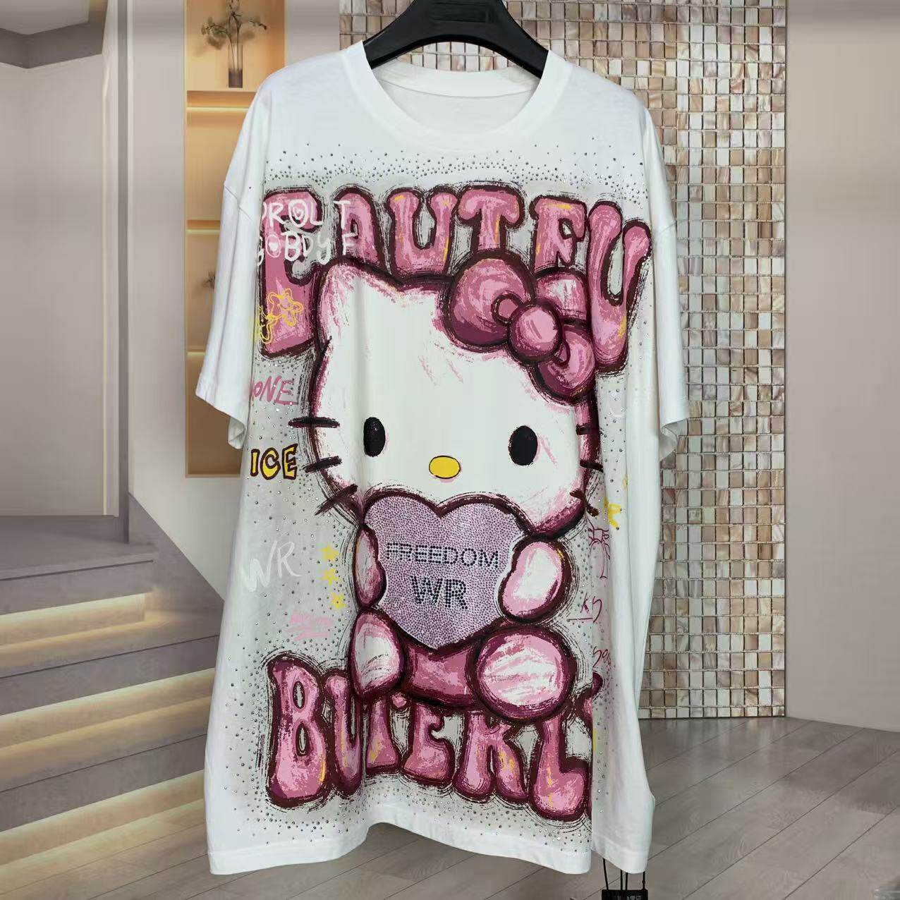 A231 - Retro Washed Hello Kitty Graphic Tee ✨ Embellished Rhinestone Heart