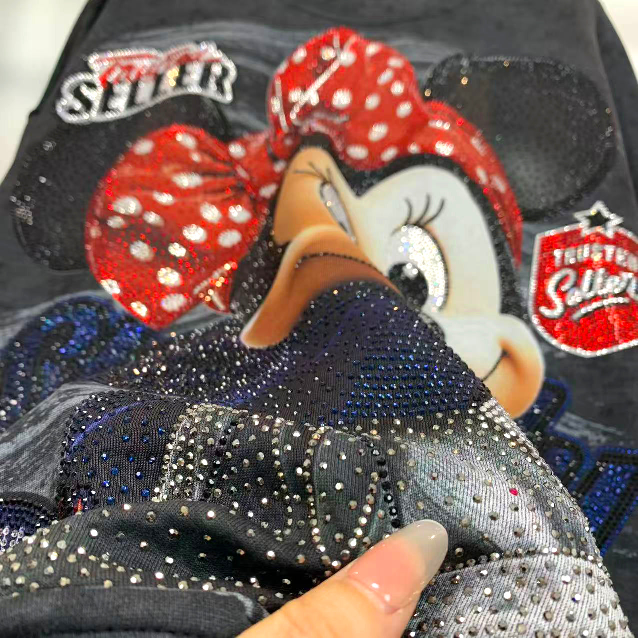 R19 - Vintage Streetwear Chibi Minnie Mouse Sweatshirt - Heavy Pure Cotton Bling Rhinestone Oversized Pullover