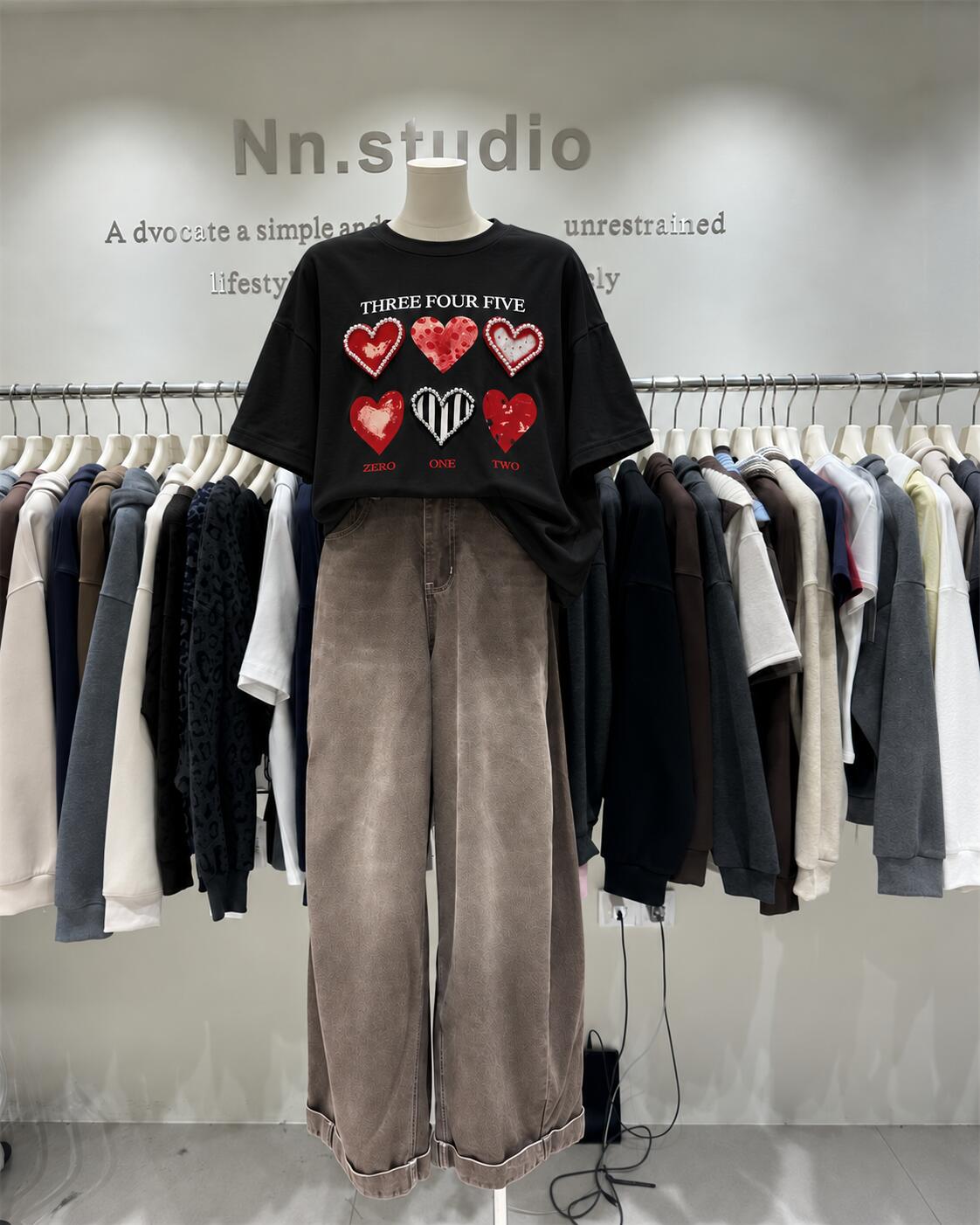 Pearl Heart Graphic Cotton T-Shirt | Oversized Embellished Statement Tee