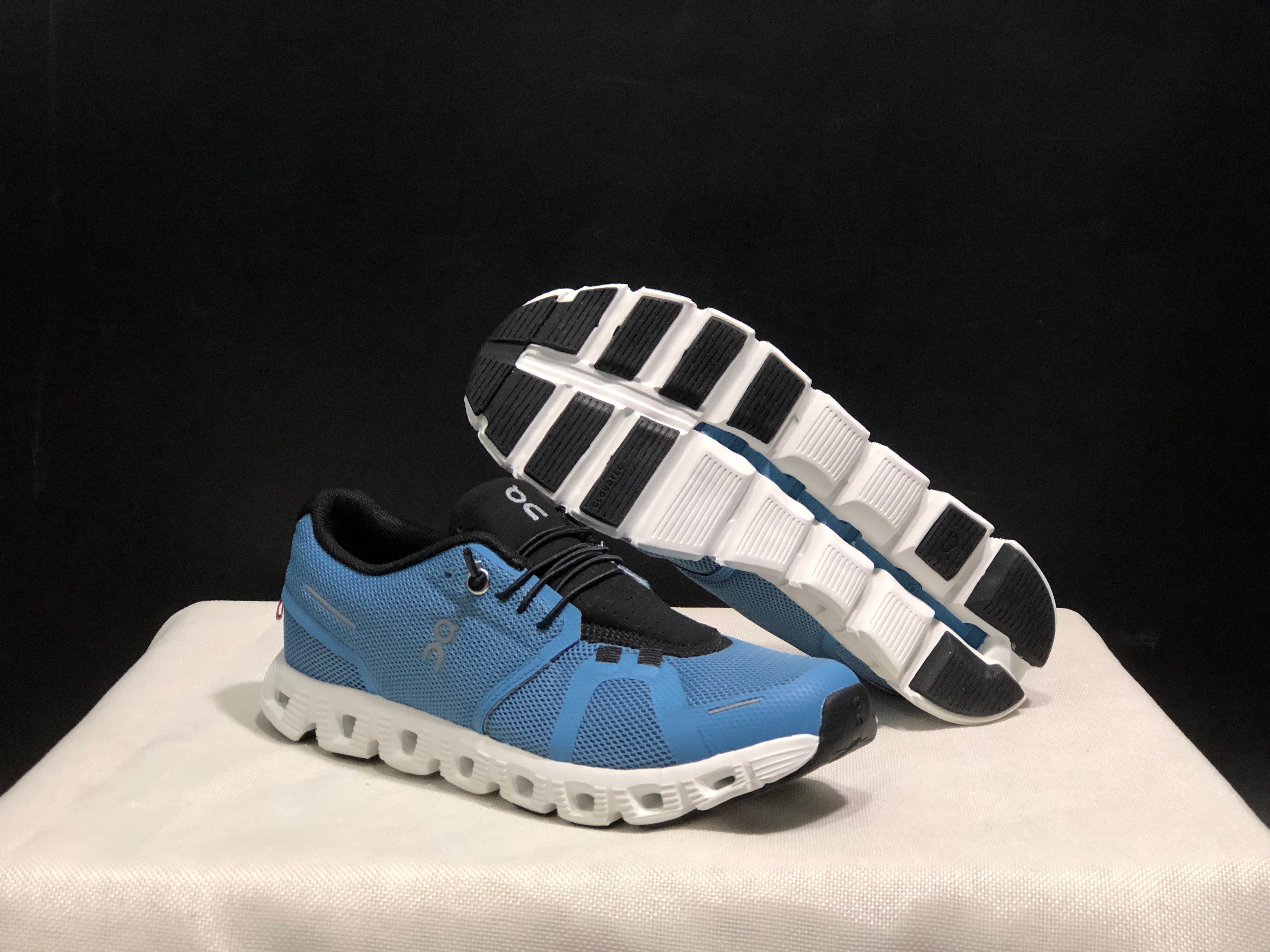 On Cloud 5 Nega Blue