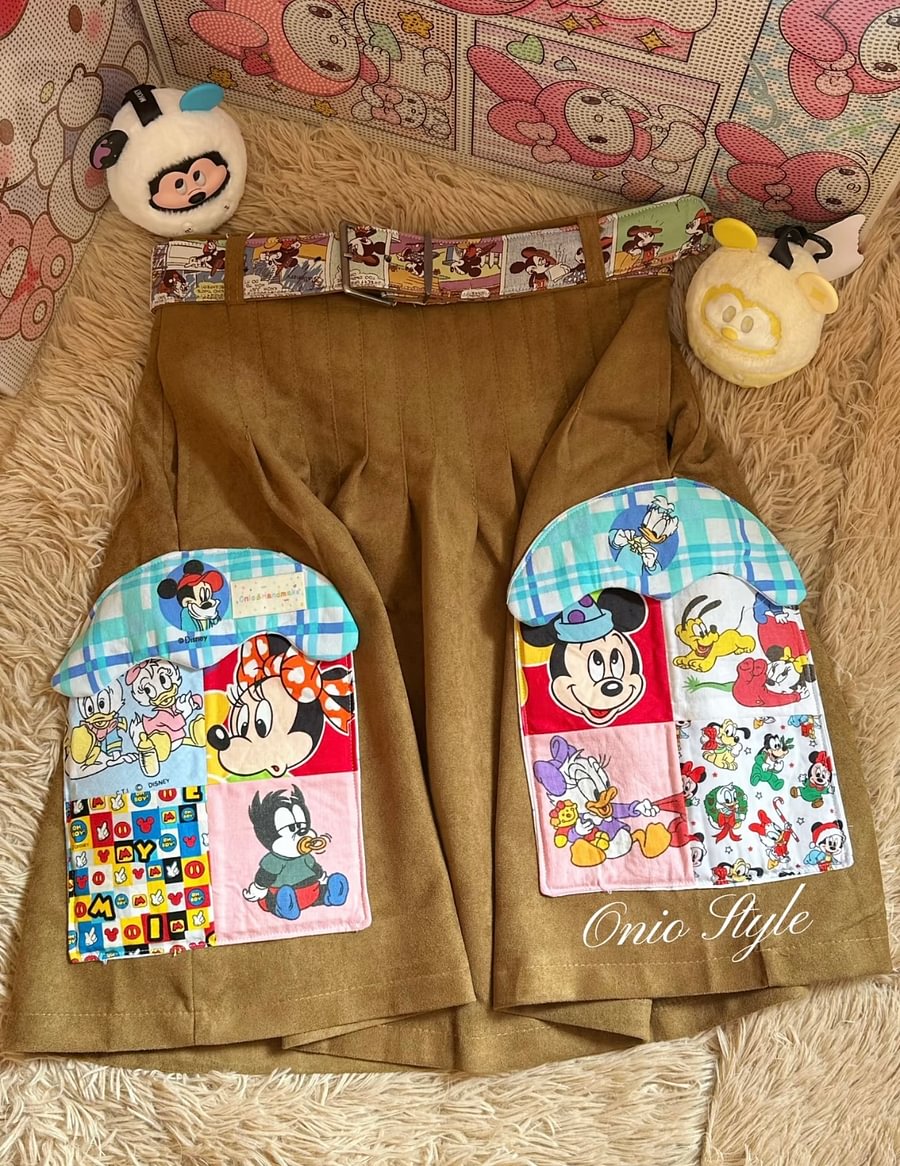 Vinesu A59 - Retro Mickey Patchwork A-Line Skirt | Vintage Cartoon Aesthetic Mini Skirt with House-Pocket Detail