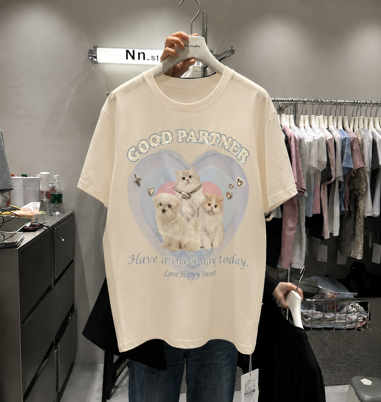A259 - Good Partner Cat Graphic T-Shirt | 220G Heavy Cotton Tee with 3D Appliqué Details & Handmade Beaded Embroidery