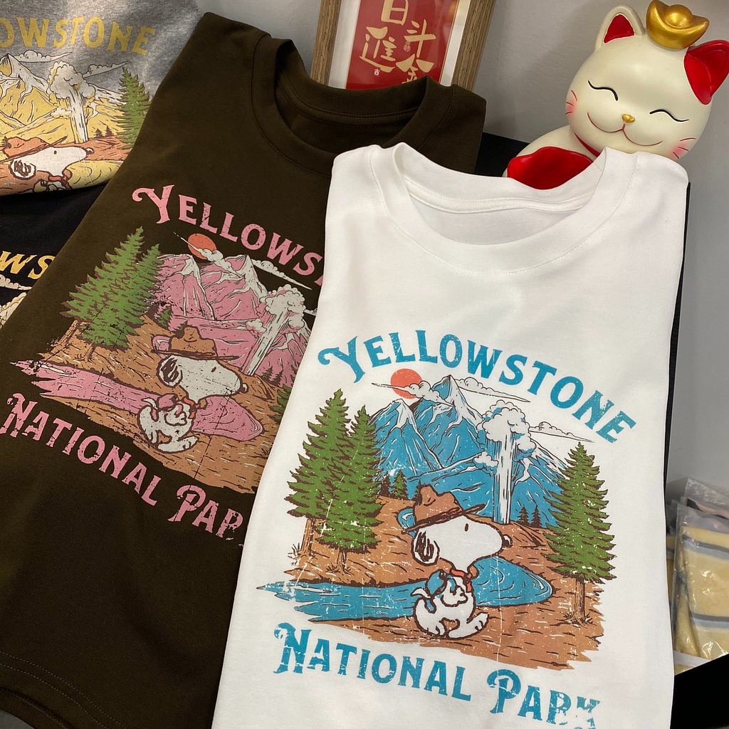 A184 - Vintage Snoopy Graphic Tee - 220g Premium Heavyweight Cotton - Retro Peanuts Aesthetic Streetwear T-Shirt