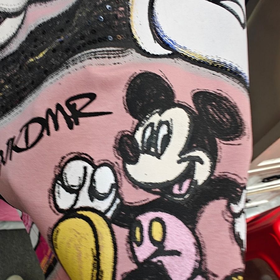 A130 - Minnie Mouse Oversized Graphic T-Shirt - Sequined Streetwear 300g Cotton Tee