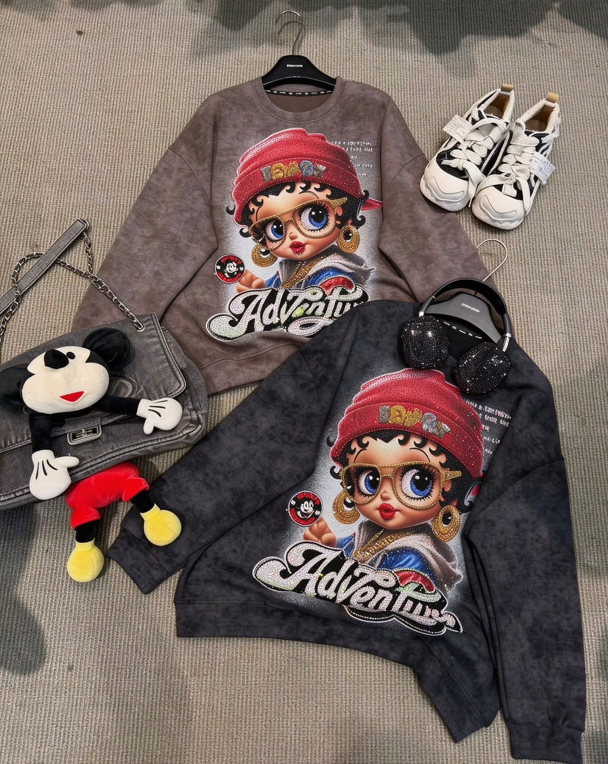 Heavy Rhinestone Betty Boop Graphic Sweatshirt – Vintage Oversized Crewneck Pullover