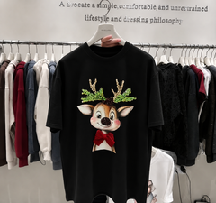 A260 - Handcrafted Beaded Reindeer Bow 220G Cotton Oversized T-Shirt
