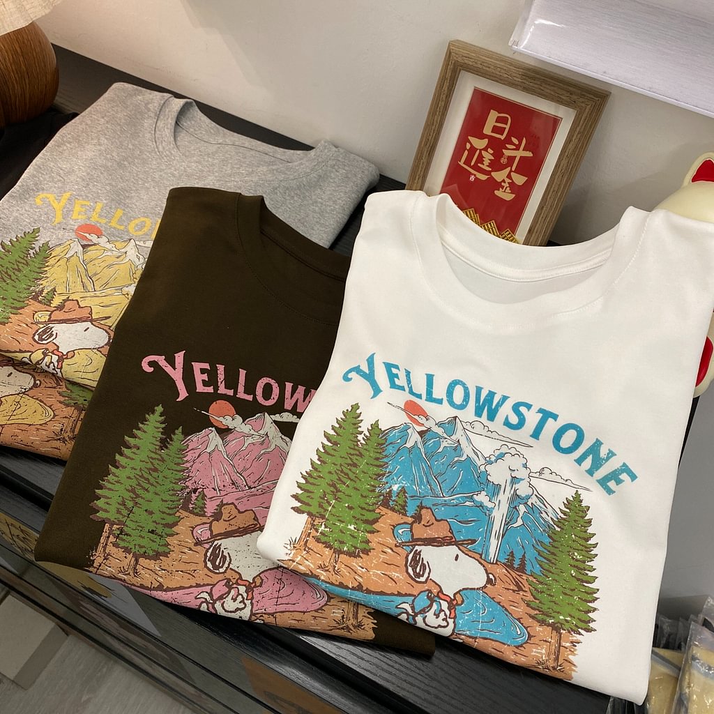 A184 - Vintage Snoopy Graphic Tee - 220g Premium Heavyweight Cotton - Retro Peanuts Aesthetic Streetwear T-Shirt