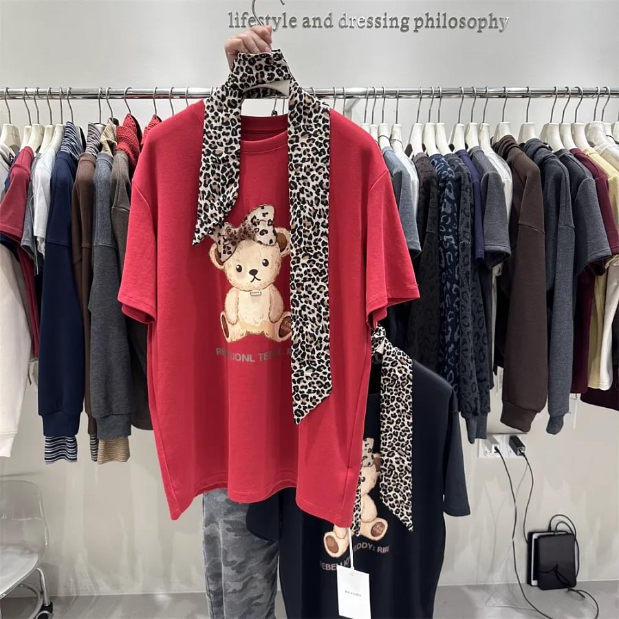 VINESU Leopard Bow Rebellion Teddy T-Shirt