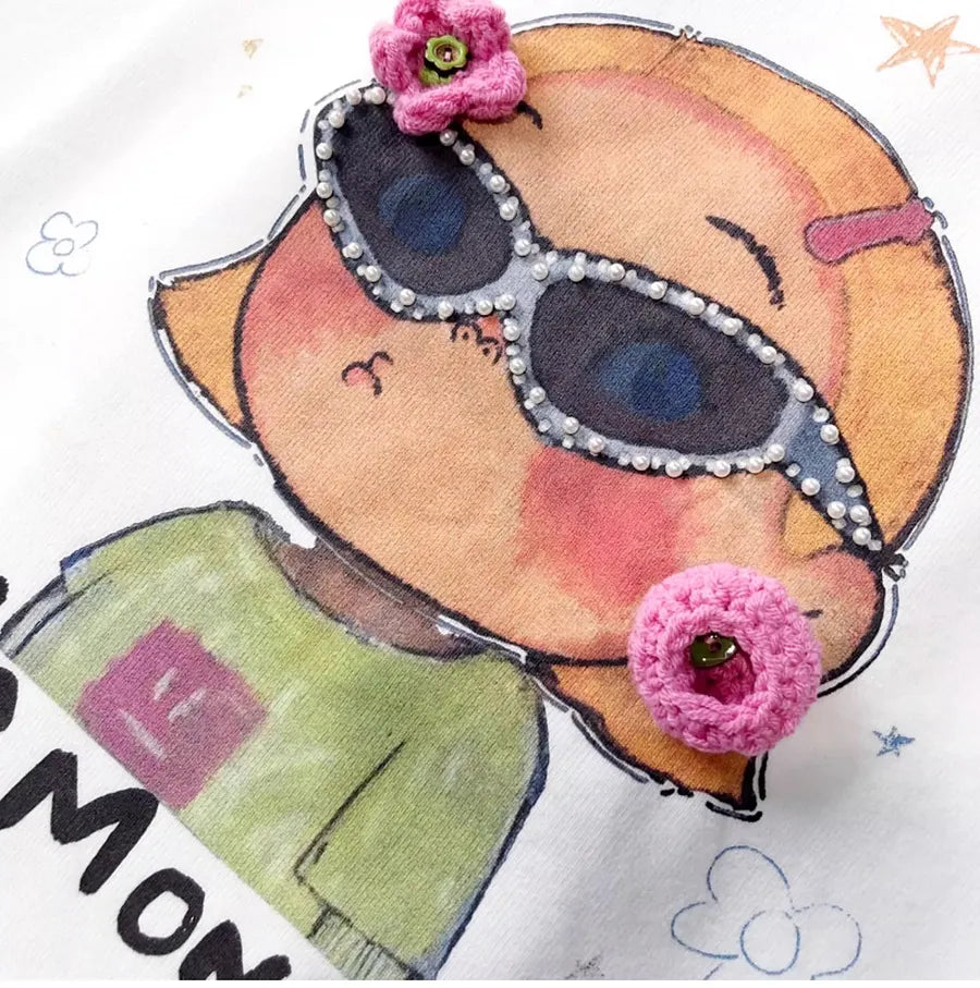 VINESU A12 - Le Monde Girl Oversized Tee with Rhinestone Sunglasses