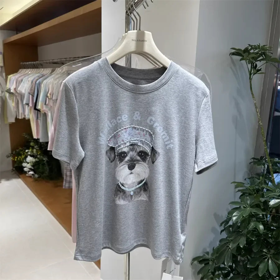 A124 - Wallace & Gromit Schnauzer Graphic T-Shirt - Floral Beret Dog Print Tee with Beaded Embroidery - Y2K Aesthetic Cotton Top