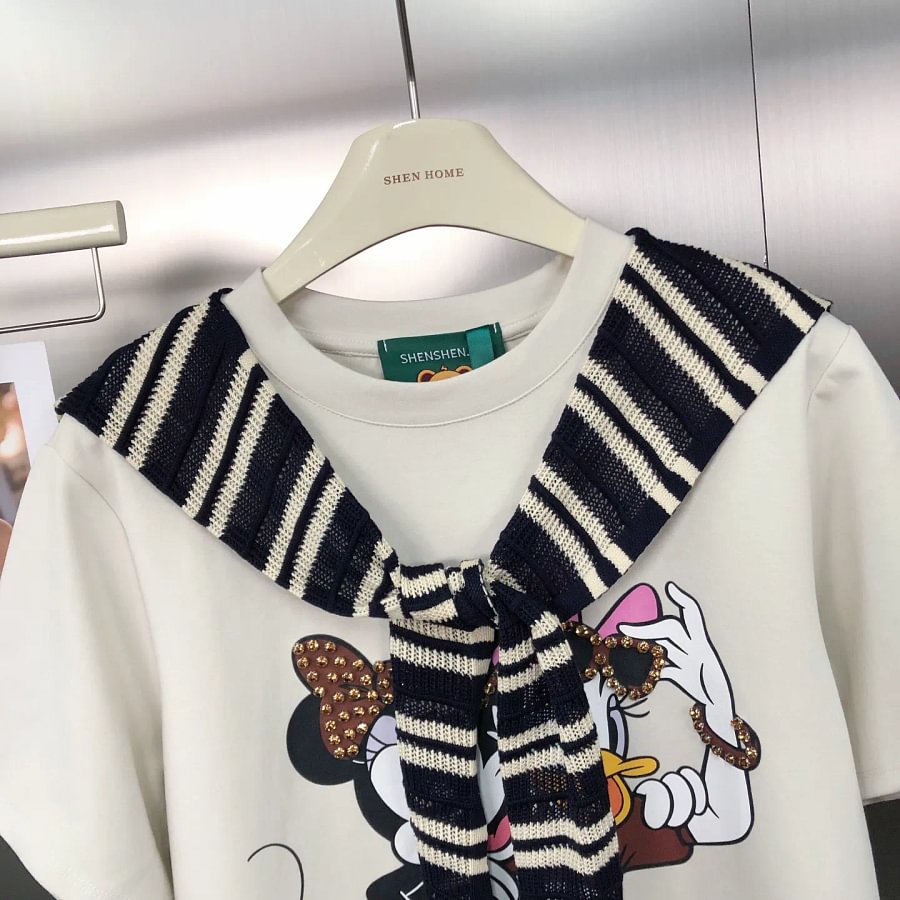 VINESU Minnie & Daisy Duck T-Shirt - Pearl/Rhinestone Details