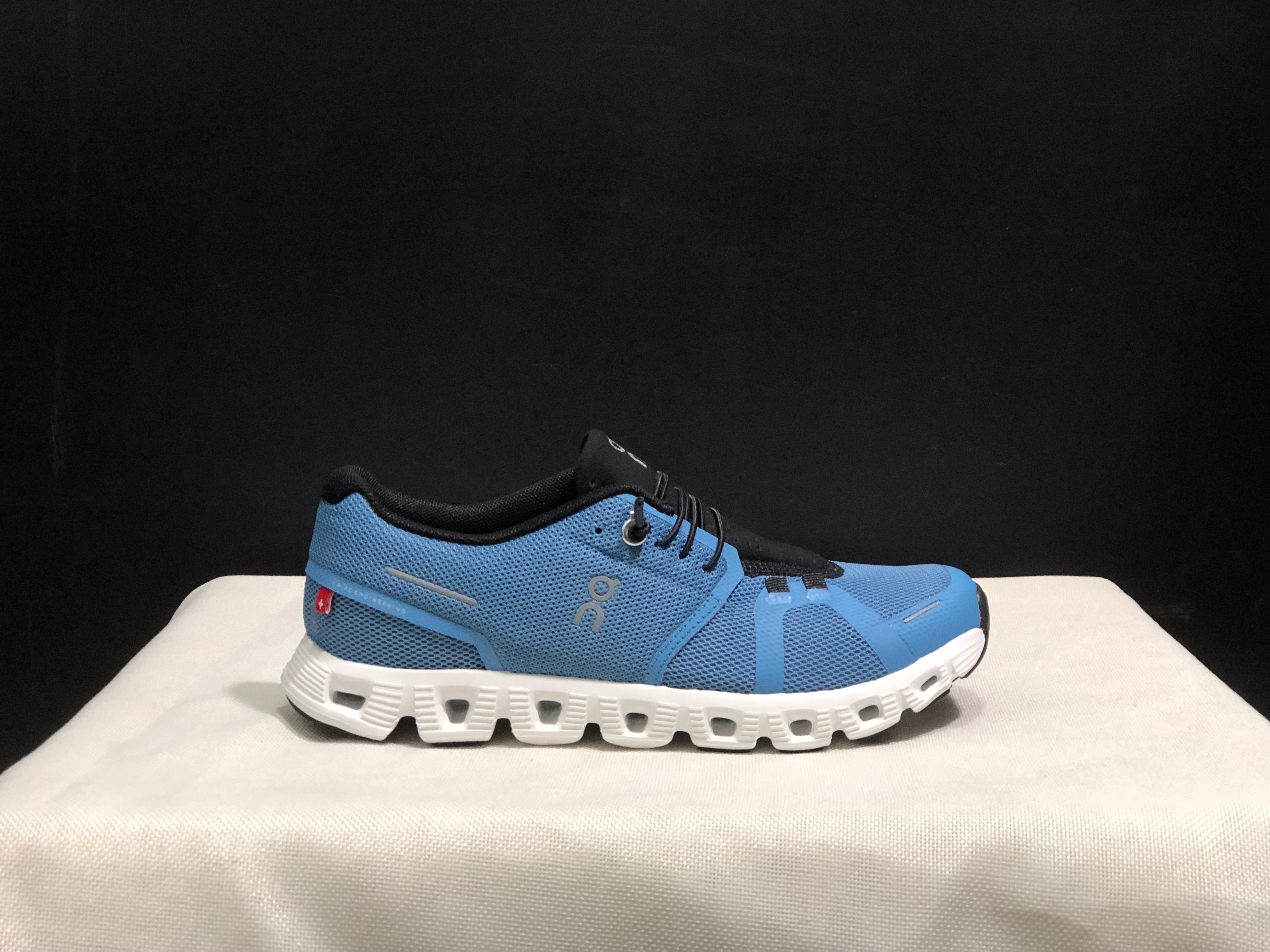 On Cloud 5 Nega Blue