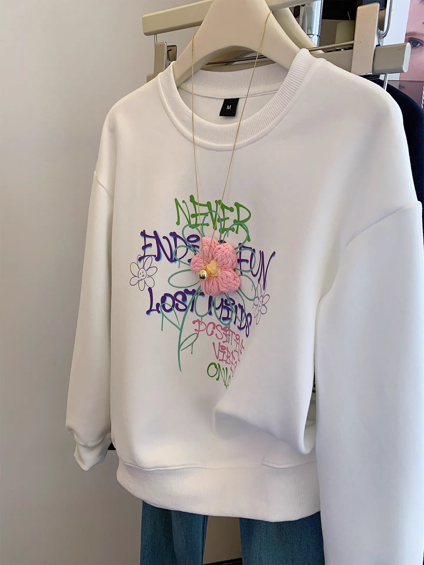 Sweet - Cool Vibe! Letter Print & 3D Pink Flower Sweatshirt